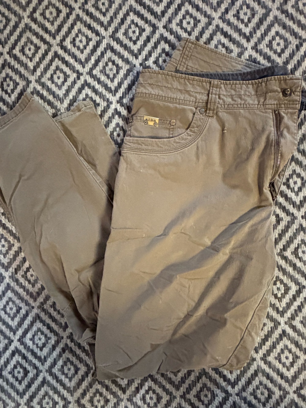 Kuhl Men's Chinos in Olive/Tan Brown